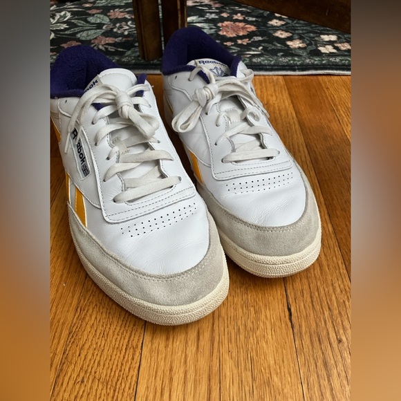 Classic men’s Reeboks - Picture 3 of 10